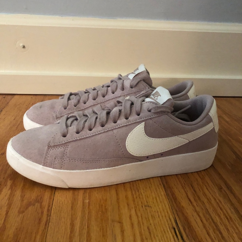 Nike Women’s Low Blazer Suede Tennis Shoes